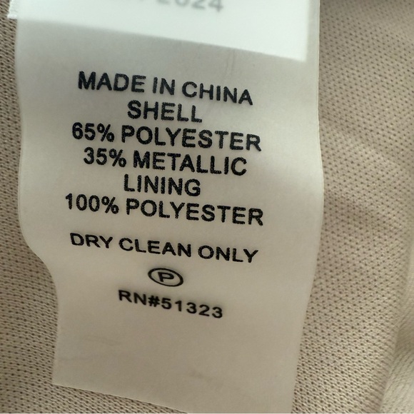 Vince Camuto Women’s Metallic Bias Cut A-Line Sequin Skirt - Picture 6 of 6